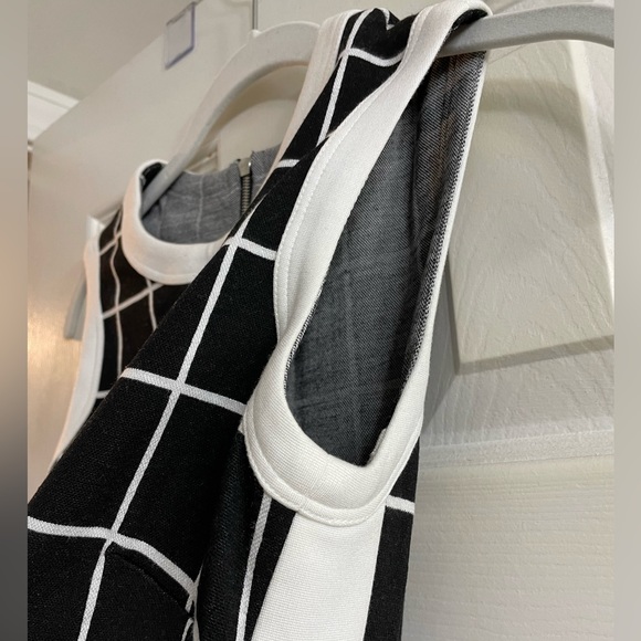 Karen Millen stretch ruched black dress size 2 - Picture 8 of 10